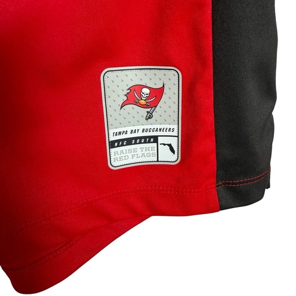 Majestic Tampa Bay Buccaneers Women’s 2XL Red NFL Jersey Lace-Up Game Day Casual - Picture 4 of 7